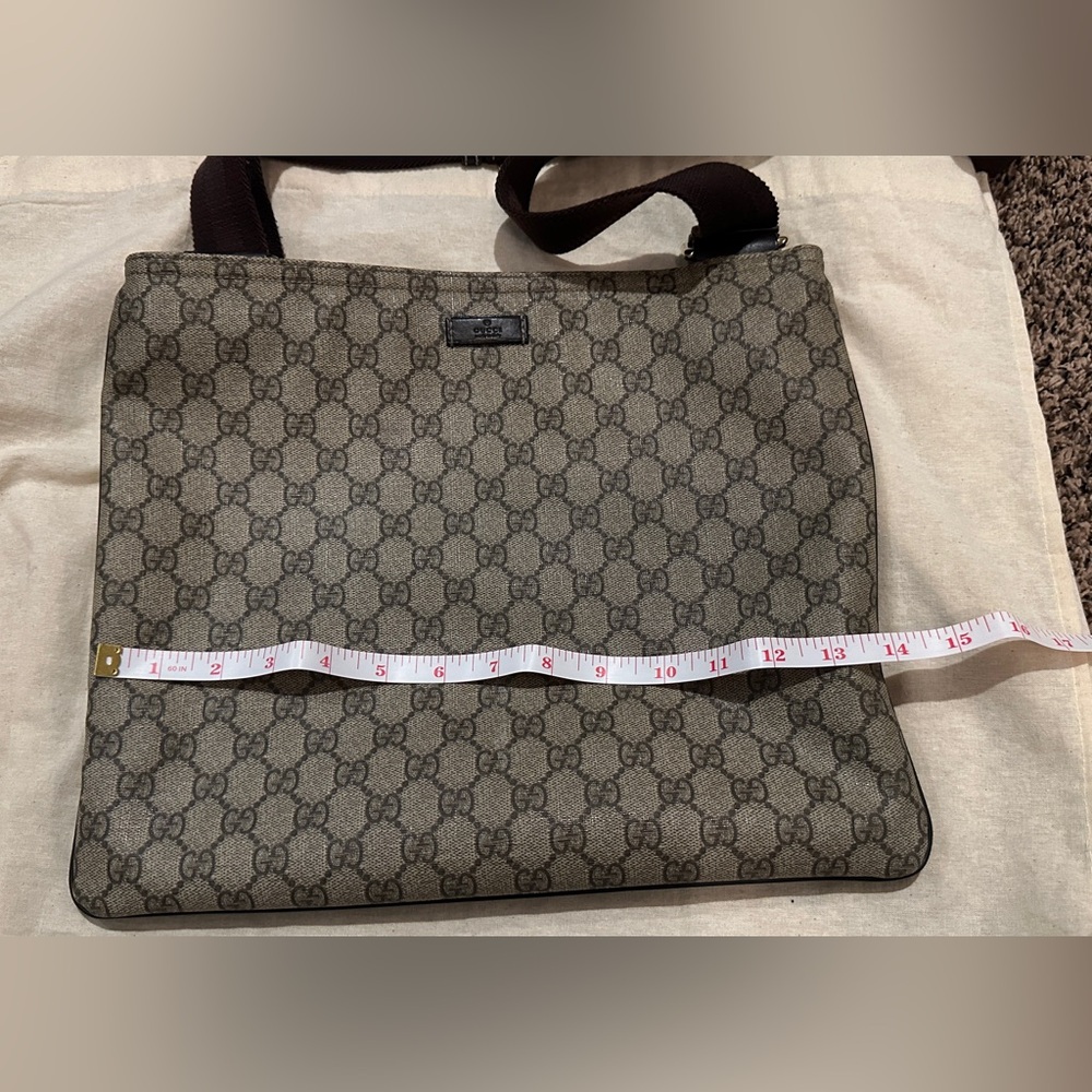 Gucci Beige and Brown Monogram Canvas - Picture 13 of 13